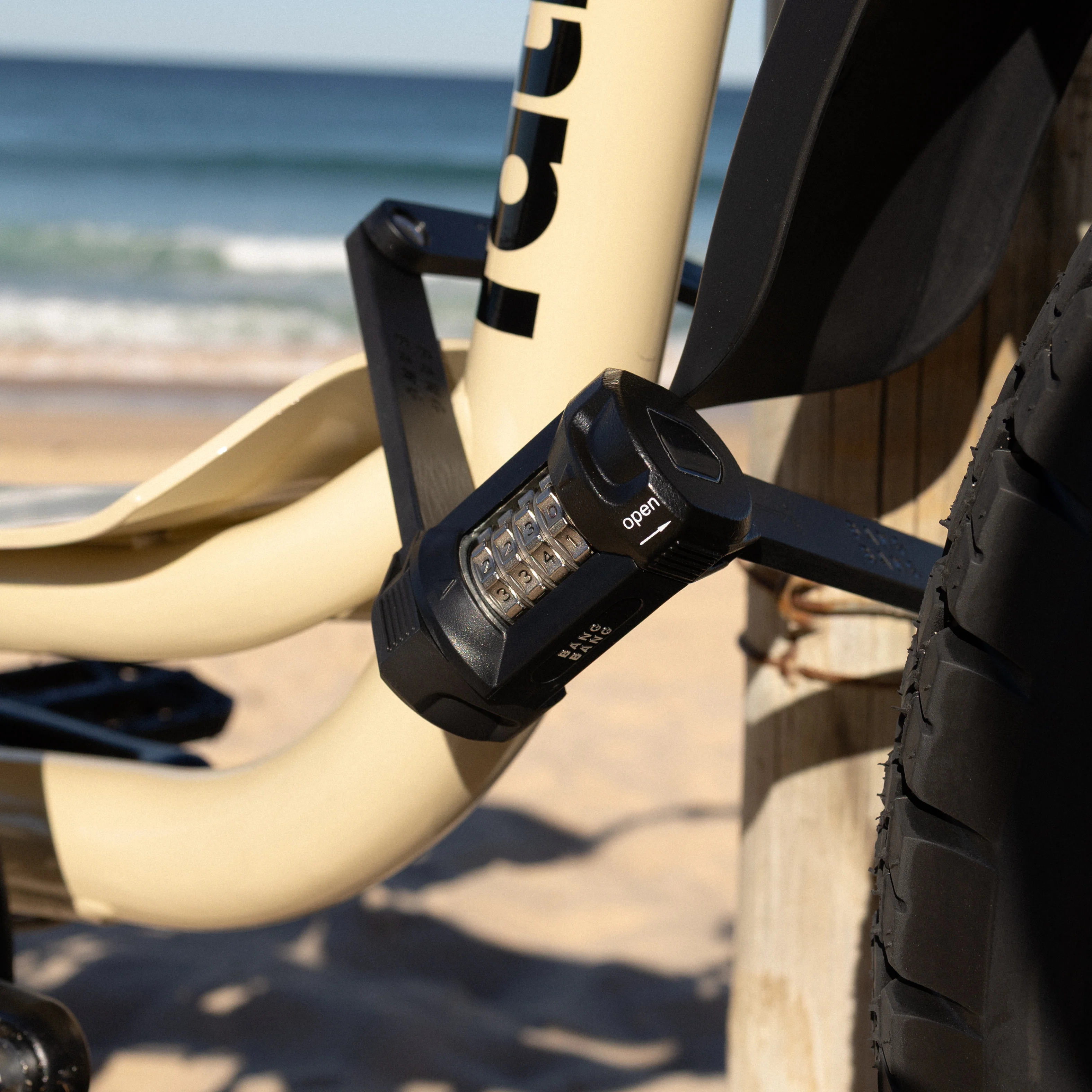 BANG BANG Folding Lock - Image 4